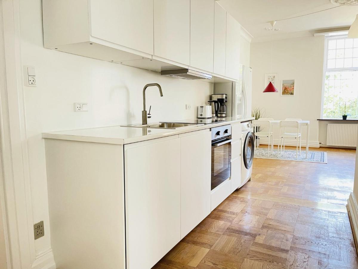 Aday - Aalborg Mansion - Open Bright Apartment With Garden Εξωτερικό φωτογραφία